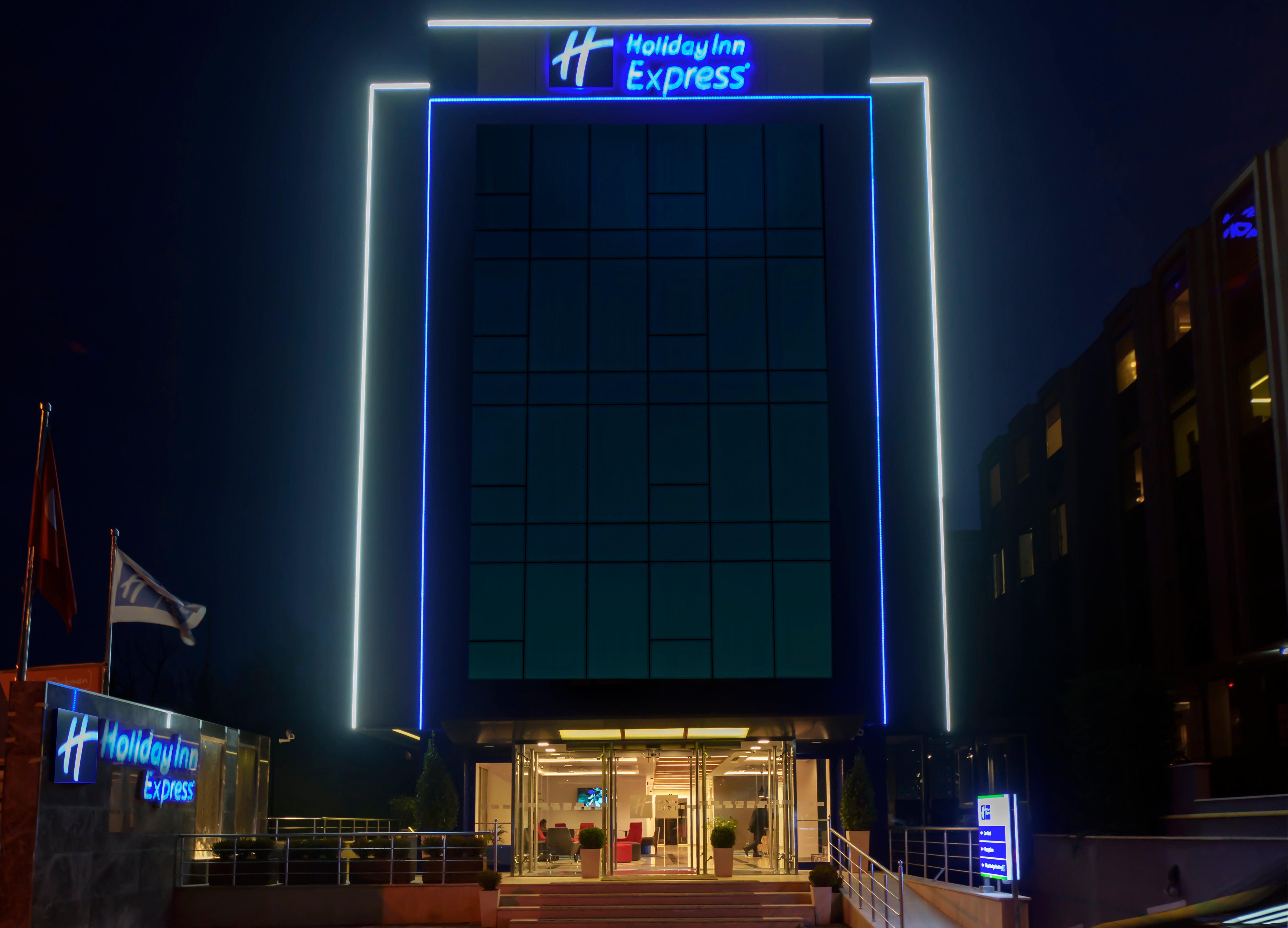 Holiday Inn Express Istanbul-Altunizade By Ihg Bagian luar foto