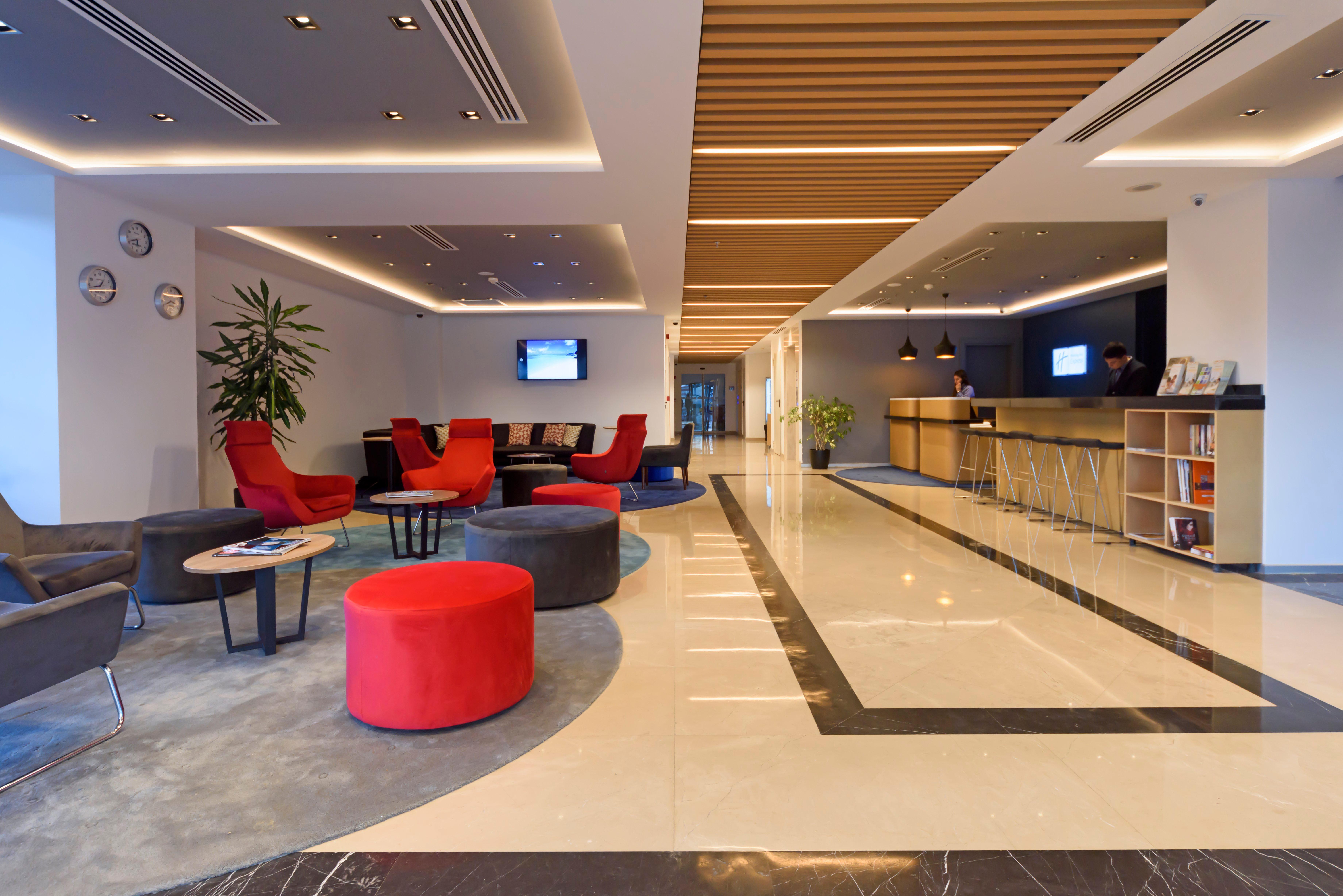 Holiday Inn Express Istanbul-Altunizade By Ihg Bagian luar foto