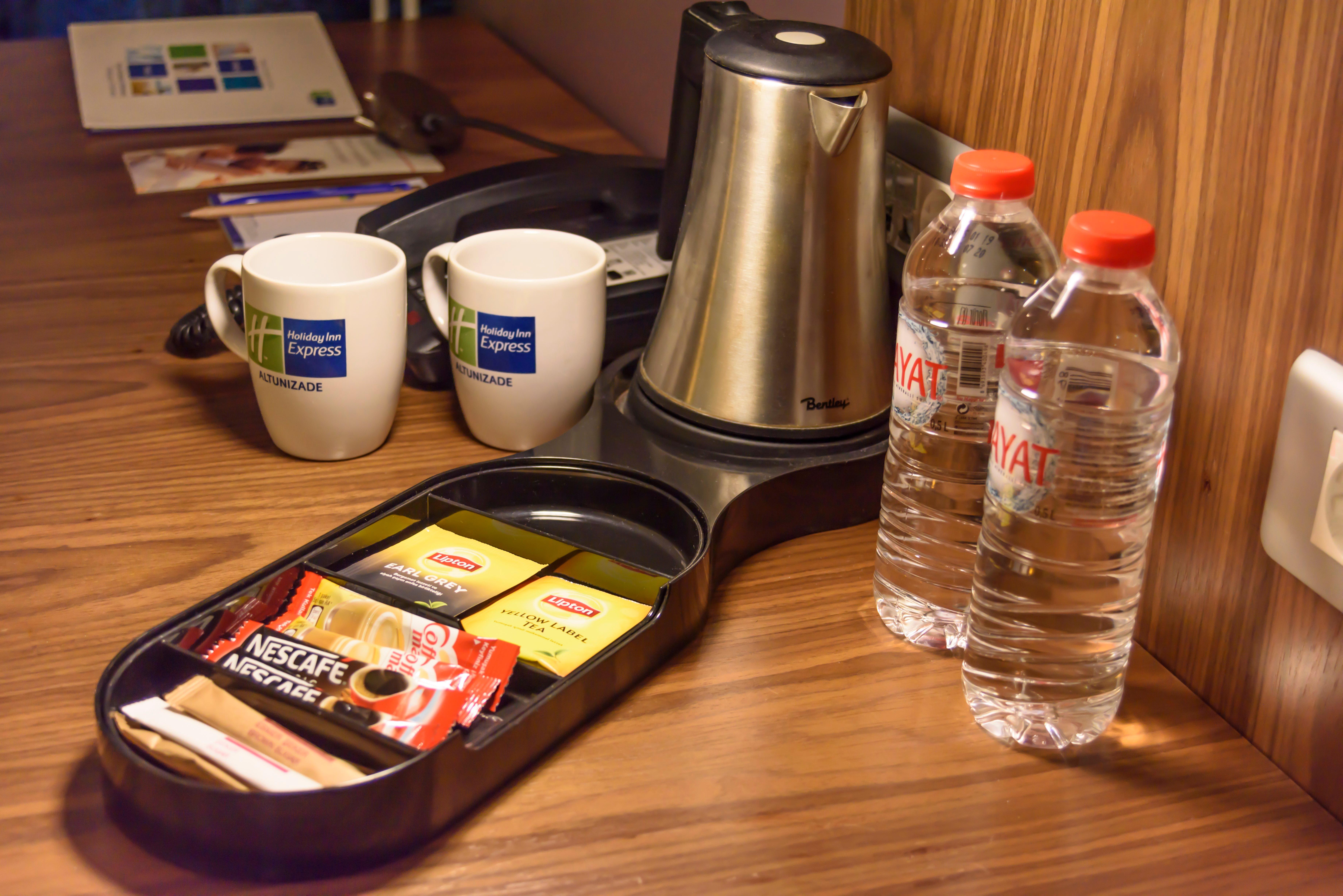 Holiday Inn Express Istanbul-Altunizade By Ihg Bagian luar foto