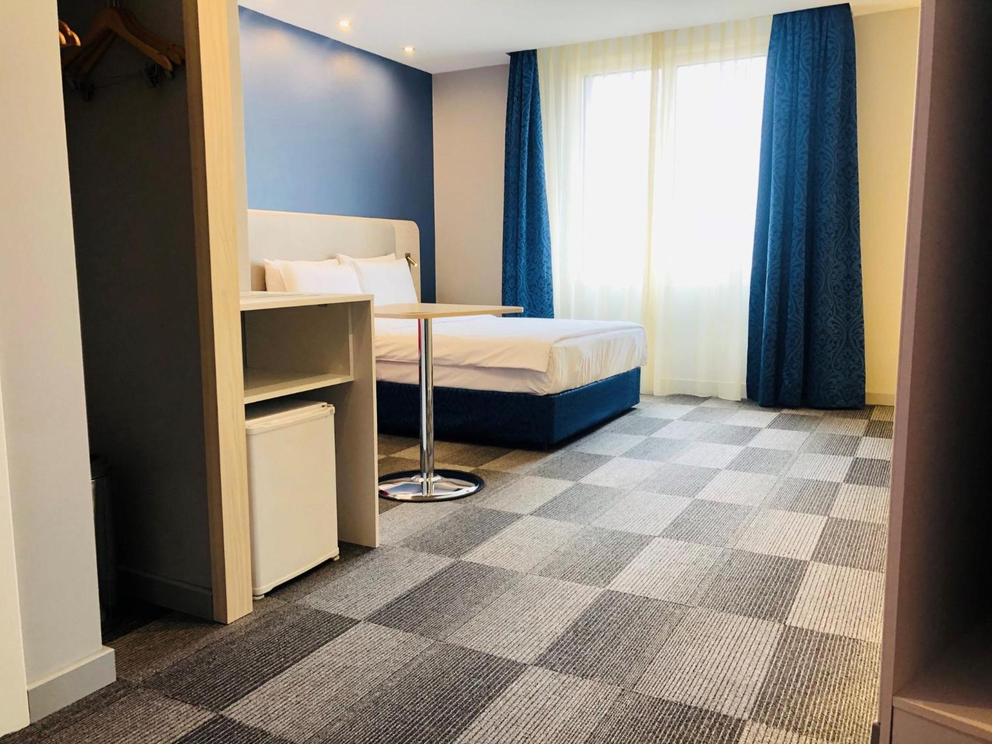Holiday Inn Express Istanbul-Altunizade By Ihg Bagian luar foto
