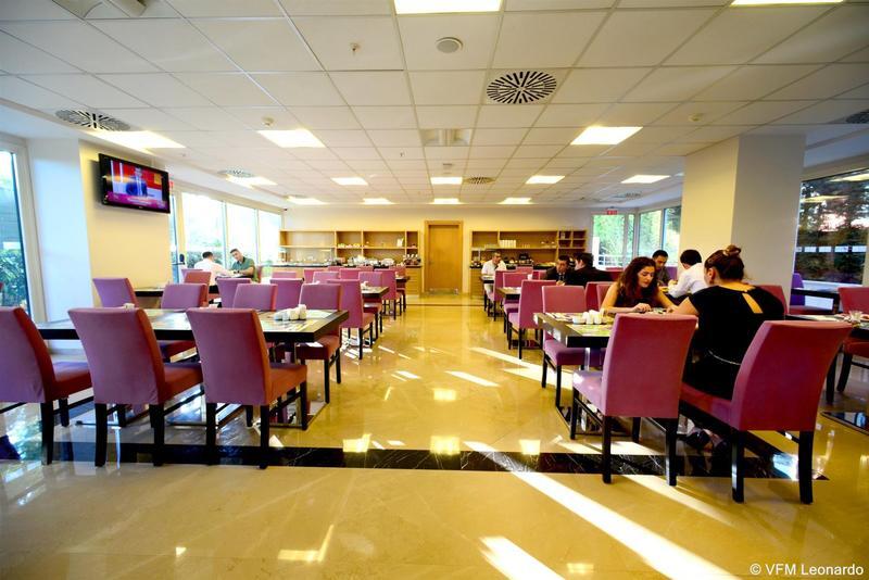 Holiday Inn Express Istanbul-Altunizade By Ihg Bagian luar foto
